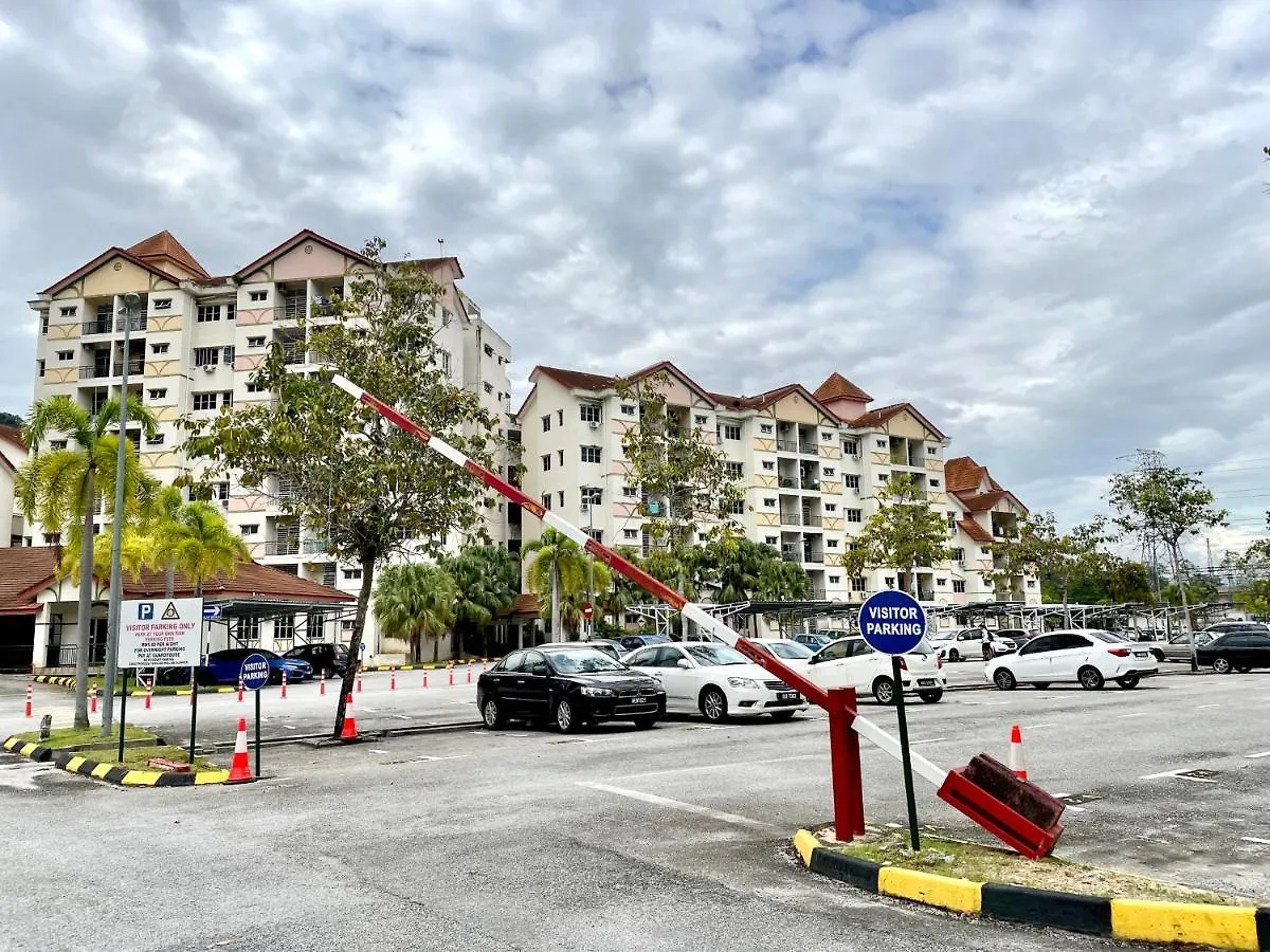 Apartment Zarahome Tambun